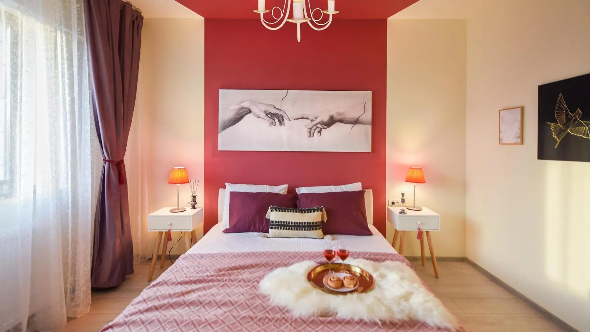 Flamingo Rainbow Apartment Bucharest